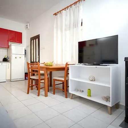 Robinson Agava Selca kod Bogomolja