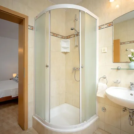 Robinson Agava Dom wakacyjny Selca kod Bogomolja