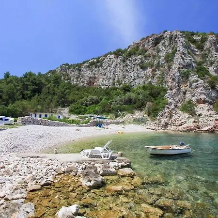 Robinson Agava Ferienhaus *